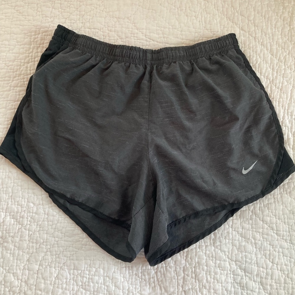Nike Girls Size Large Black and Gray Athletic Shorts